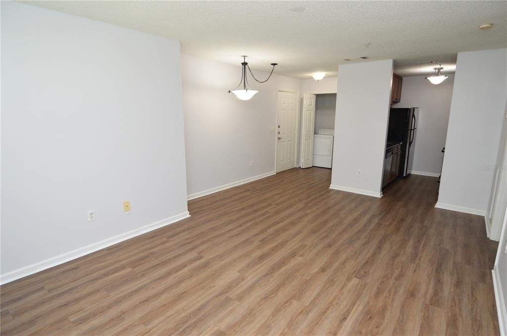 For Rent: $1,400 (1 beds, 1 baths, 665 Square Feet)