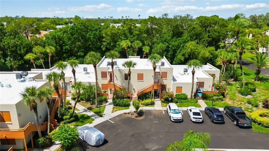 For Sale: $223,000 (2 beds, 2 baths, 940 Square Feet)