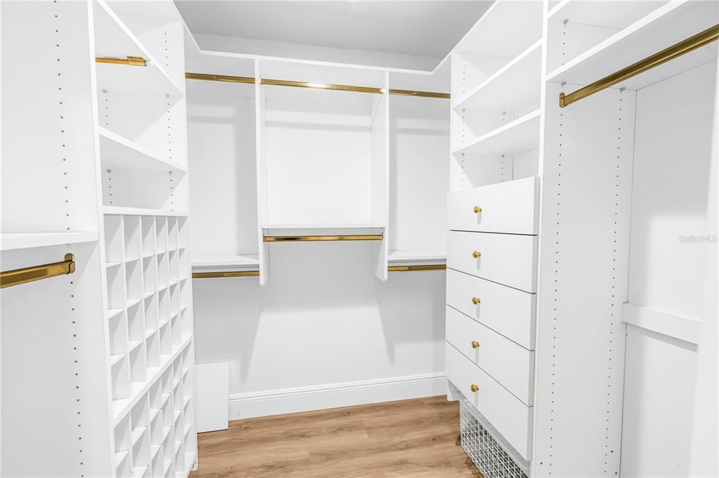 На продажу: $1,499,999 (5 спален, 3 ванн, 4660 Квадратных фут)