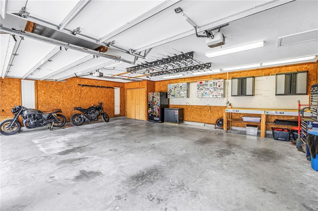 На продажу: $1,499,999 (5 спален, 3 ванн, 4660 Квадратных фут)