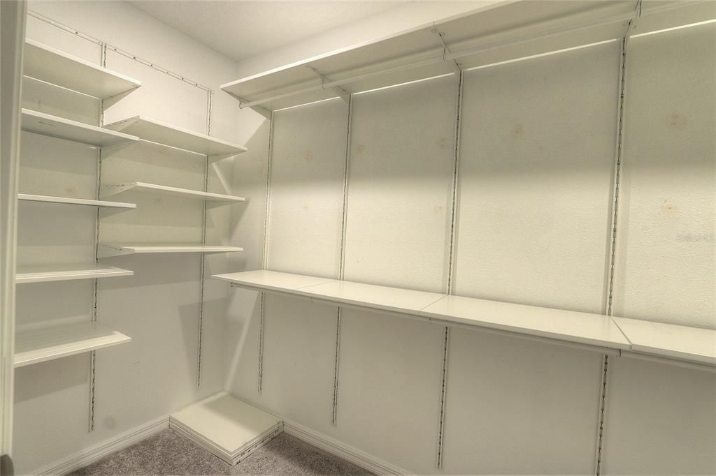 На продажу: $399,000 (5 спален, 2 ванн, 2264 Квадратных фут)
