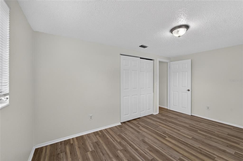 Activo con contrato: $264,900 (2 camas, 1 baños, 1022 Pies cuadrados)