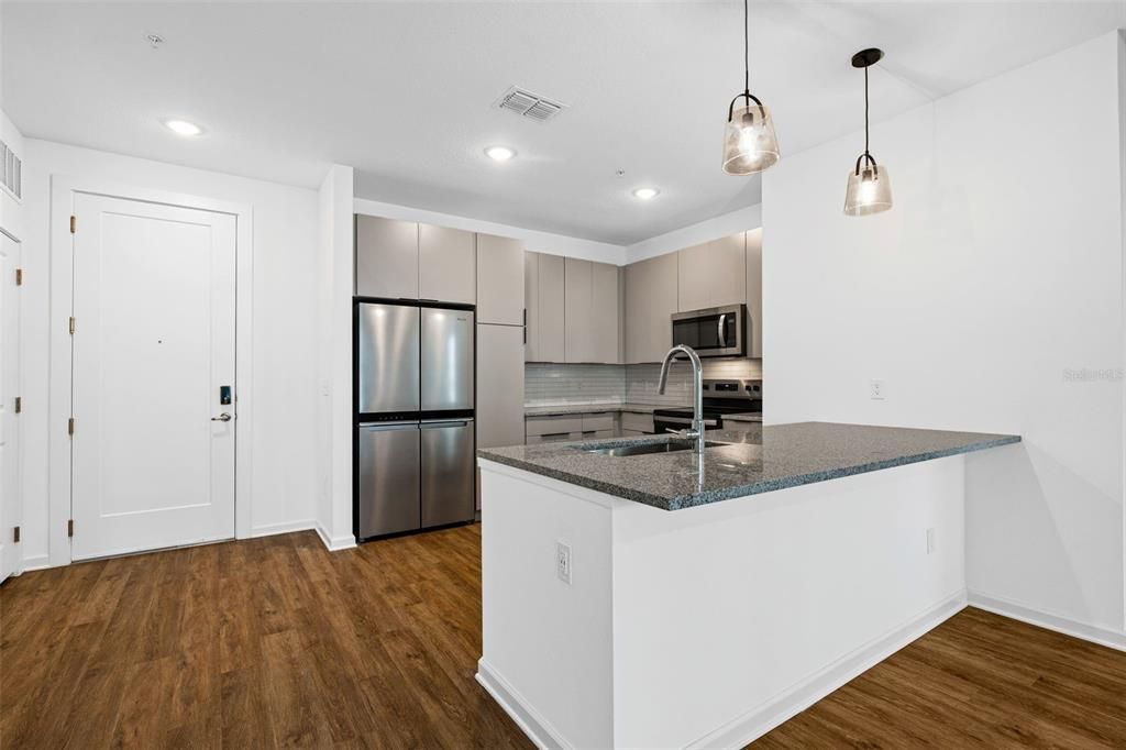 For Rent: $1,740 (2 beds, 2 baths, 1090 Square Feet)
