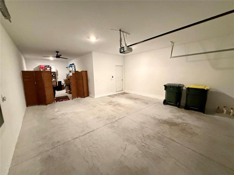 В аренду: $3,800 (5 спален, 3 ванн, 3364 Квадратных фут)