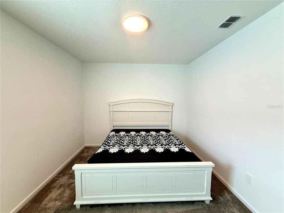 В аренду: $3,800 (5 спален, 3 ванн, 3364 Квадратных фут)
