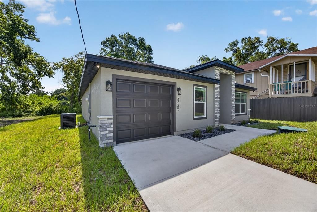 En Venta: $345,000 (3 camas, 2 baños, 1384 Pies cuadrados)