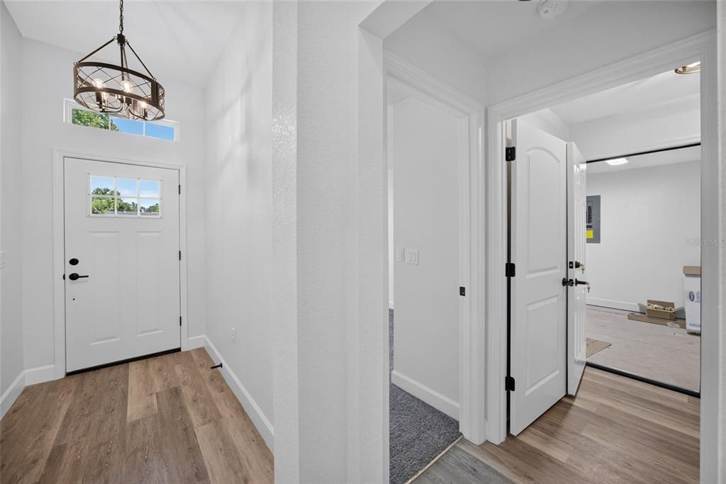 En Venta: $345,000 (3 camas, 2 baños, 1384 Pies cuadrados)