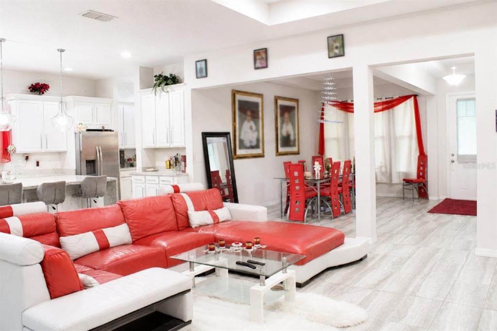 На продажу: $899,000 (5 спален, 4 ванн, 3118 Квадратных фут)