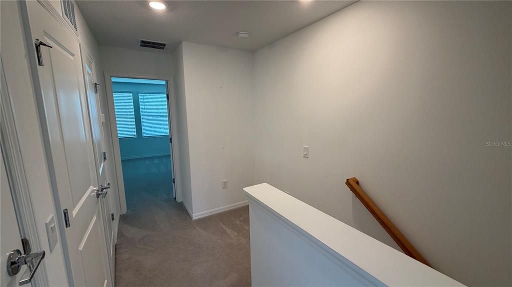 В аренду: $1,750 (2 спален, 2 ванн, 1275 Квадратных фут)
