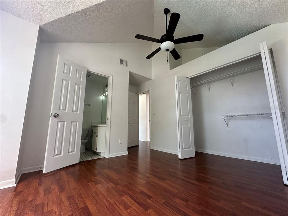 For Rent: $2,200 (2 beds, 2 baths, 741 Square Feet)