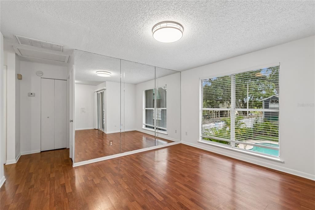 For Rent: $2,200 (2 beds, 2 baths, 741 Square Feet)