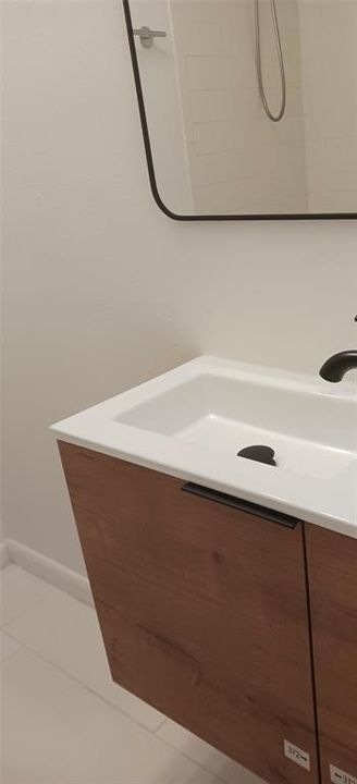 В аренду: $2,200 (2 спален, 2 ванн, 741 Квадратных фут)