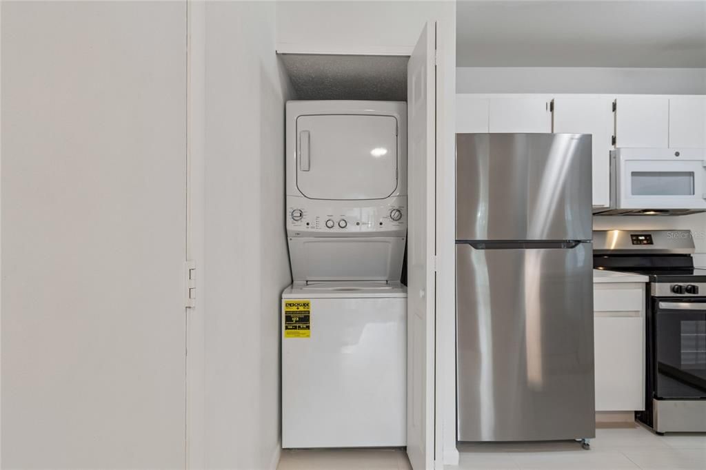 For Rent: $2,200 (2 beds, 2 baths, 741 Square Feet)