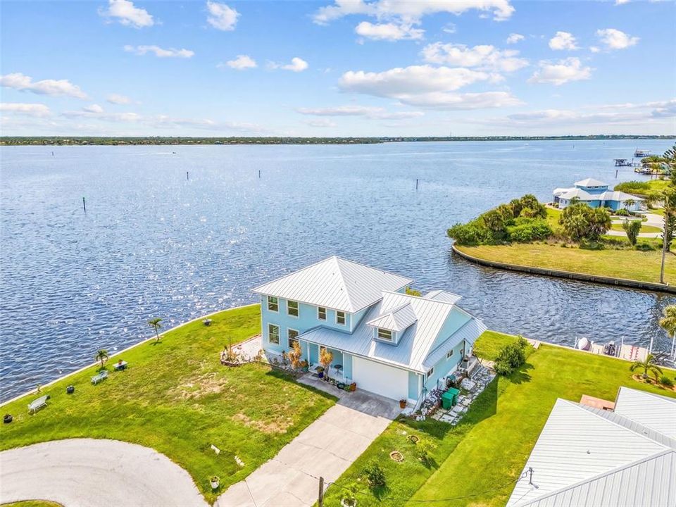 На продажу: $990,000 (4 спален, 3 ванн, 2466 Квадратных фут)