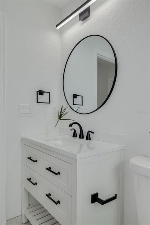 For Sale: $699,900 (4 beds, 2 baths, 1958 Square Feet)
