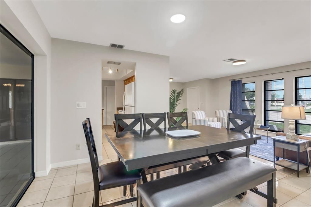 En Venta: $519,000 (3 camas, 2 baños, 1598 Pies cuadrados)