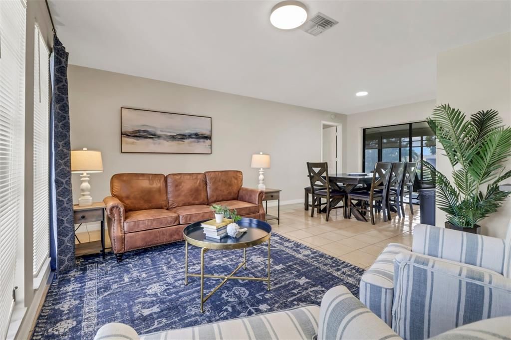 En Venta: $519,000 (3 camas, 2 baños, 1598 Pies cuadrados)