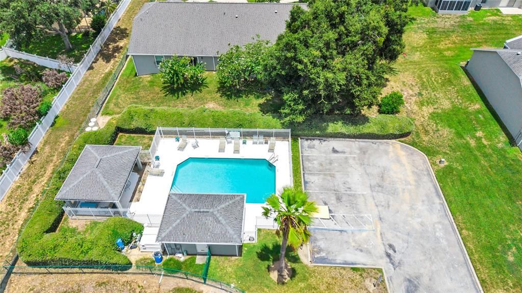 For Sale: $275,000 (2 beds, 2 baths, 1244 Square Feet)