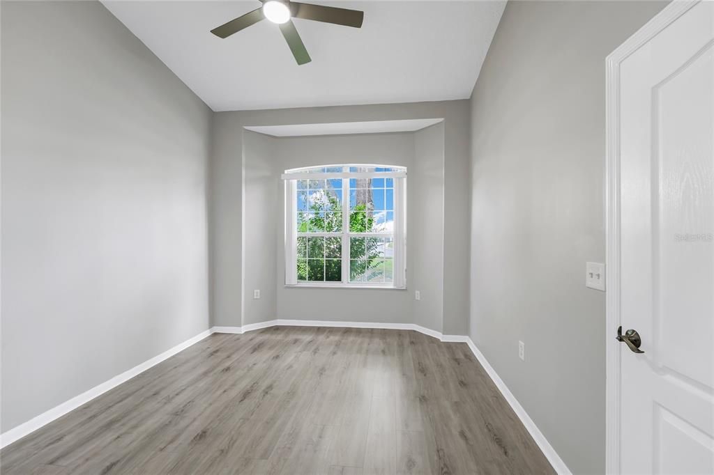 For Sale: $275,000 (2 beds, 2 baths, 1244 Square Feet)