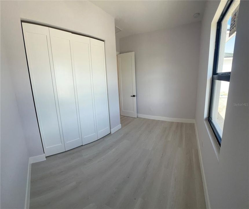 En Venta: $415,000 (4 camas, 2 baños, 1570 Pies cuadrados)