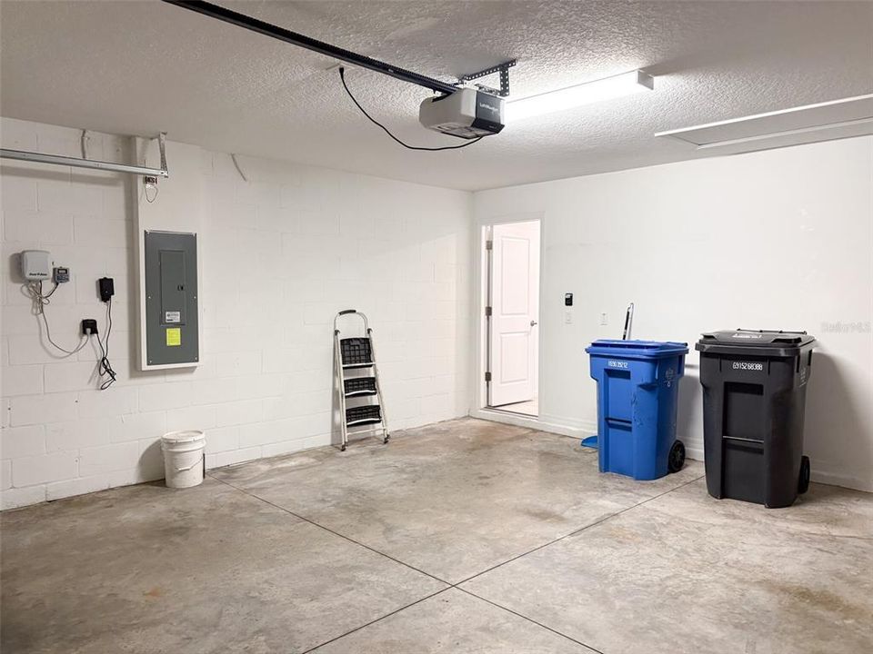 For Rent: $2,250 (3 beds, 2 baths, 1540 Square Feet)