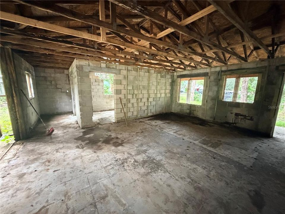 En Venta: $120,000 (3 camas, 3 baños, 1977 Pies cuadrados)