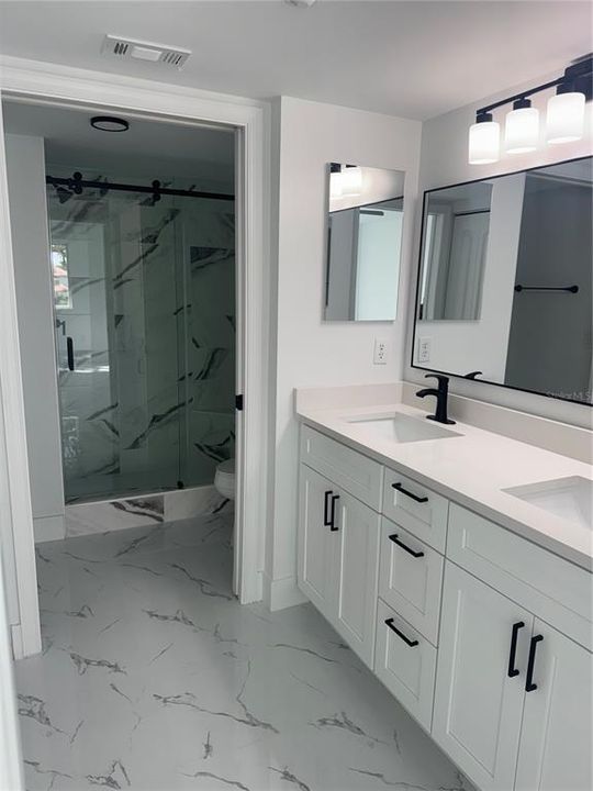 En Venta: $259,900 (2 camas, 2 baños, 1275 Pies cuadrados)