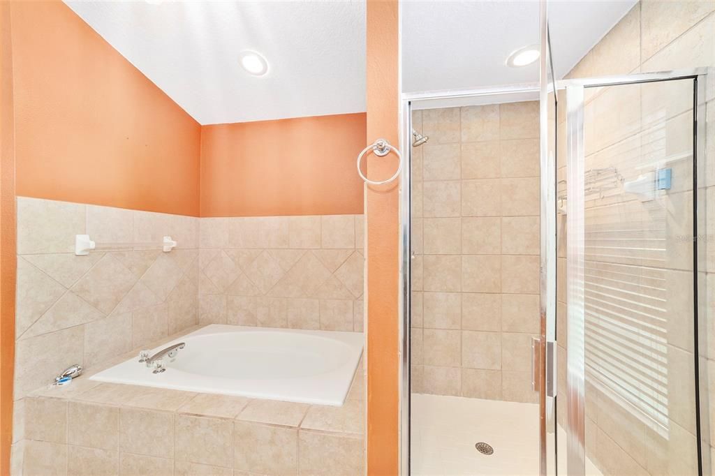 На продажу: $425,000 (3 спален, 2 ванн, 2116 Квадратных фут)