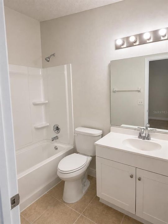 For Rent: $1,295 (2 beds, 2 baths, 868 Square Feet)