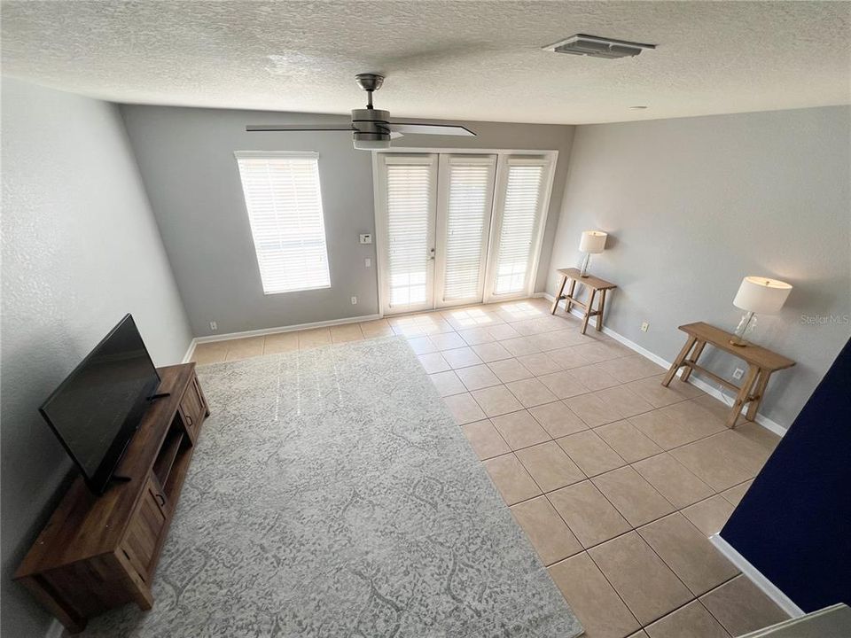 For Rent: $2,700 (3 beds, 2 baths, 1644 Square Feet)
