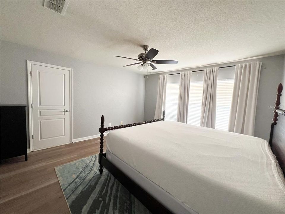 For Rent: $2,700 (3 beds, 2 baths, 1644 Square Feet)
