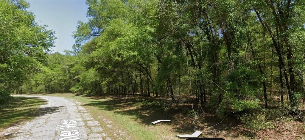 На продажу: $26,000 (0.39 acres)