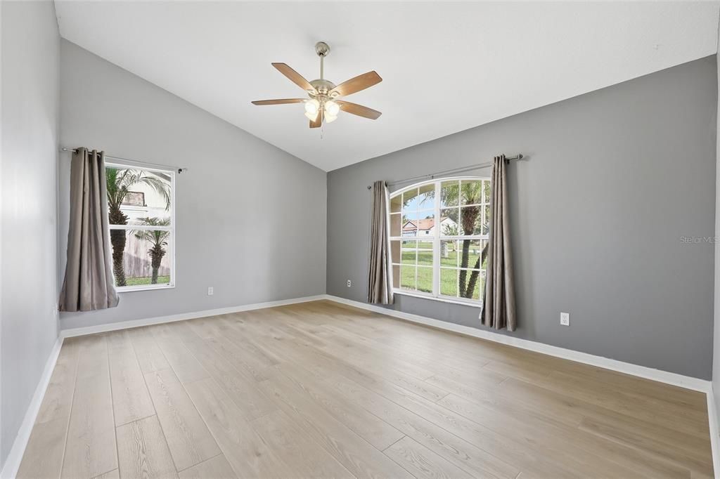 Activo con contrato: $539,000 (4 camas, 2 baños, 1944 Pies cuadrados)