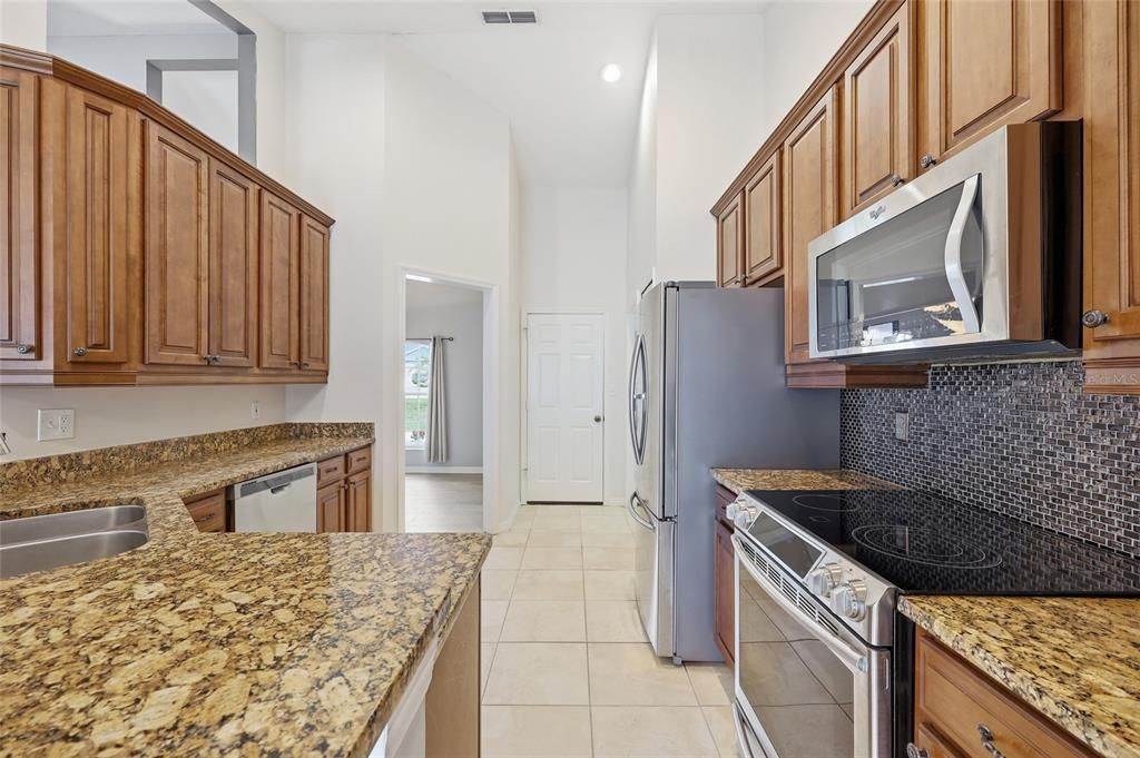 Activo con contrato: $539,000 (4 camas, 2 baños, 1944 Pies cuadrados)