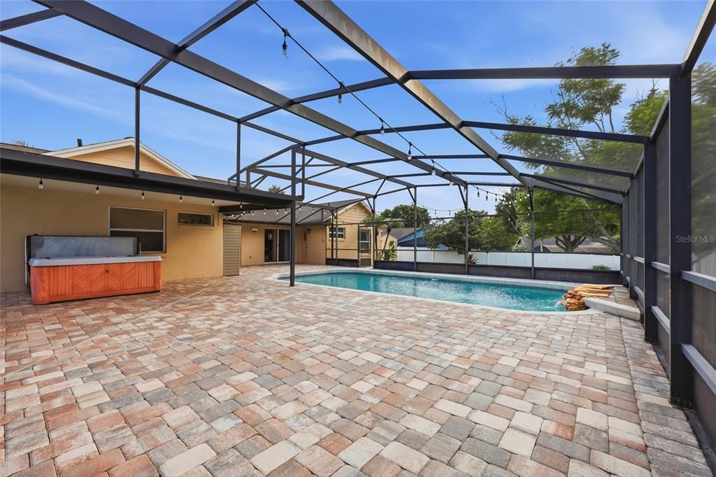 Activo con contrato: $539,000 (4 camas, 2 baños, 1944 Pies cuadrados)