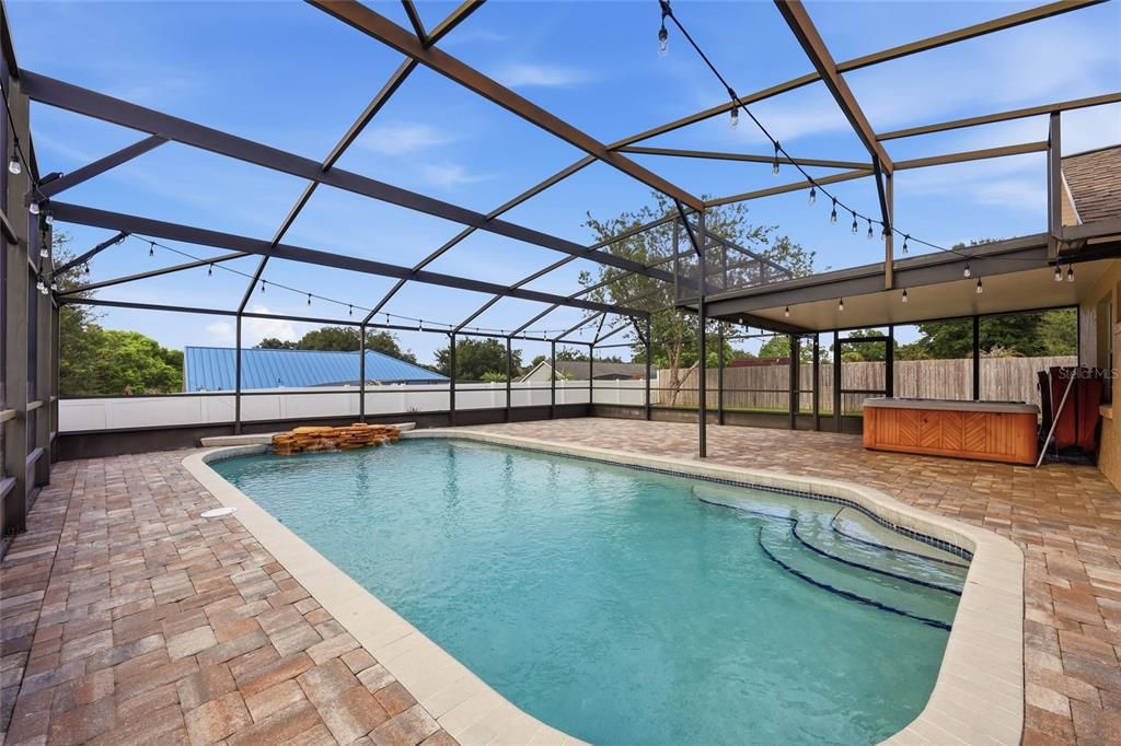 Activo con contrato: $539,000 (4 camas, 2 baños, 1944 Pies cuadrados)