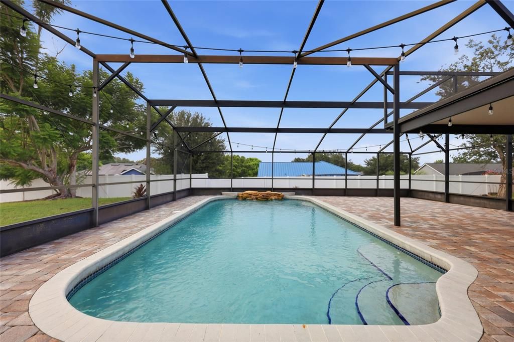 Activo con contrato: $539,000 (4 camas, 2 baños, 1944 Pies cuadrados)