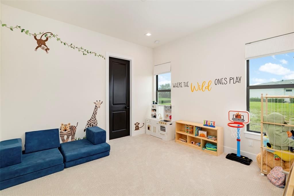En Venta: $2,100,000 (3 camas, 4 baños, 3399 Pies cuadrados)