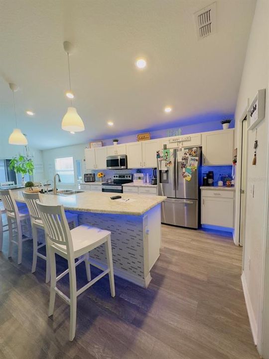 For Rent: $2,499 (4 beds, 2 baths, 1825 Square Feet)