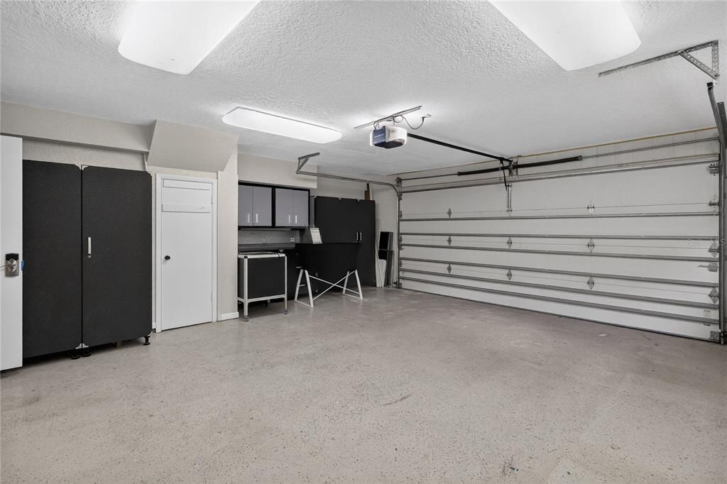 En Venta: $469,000 (5 camas, 2 baños, 2400 Pies cuadrados)