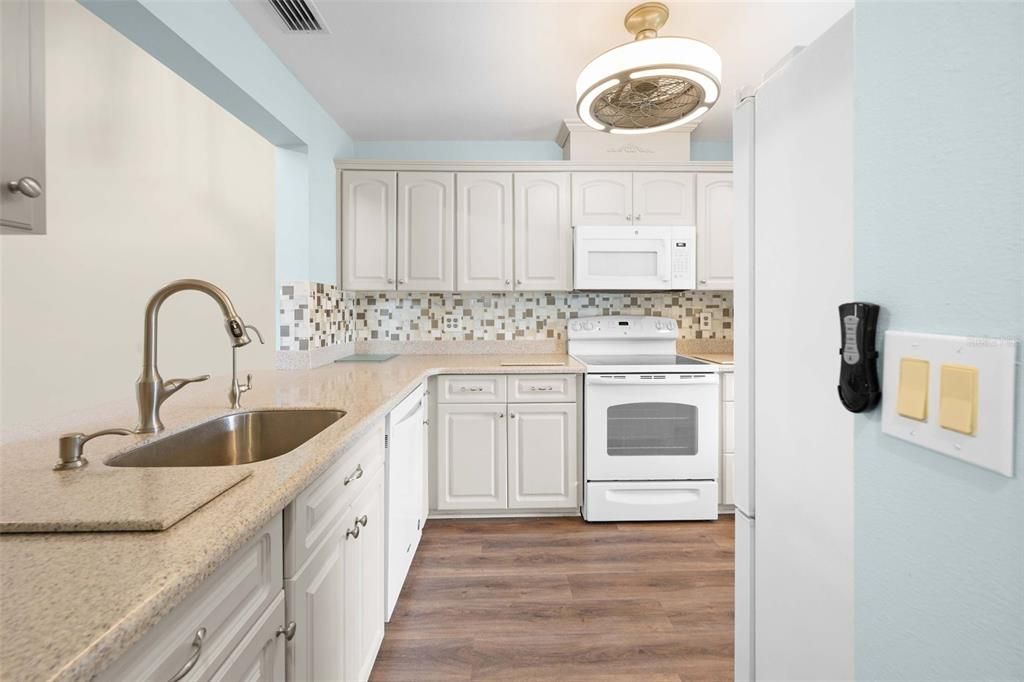 En Venta: $249,000 (3 camas, 2 baños, 1414 Pies cuadrados)