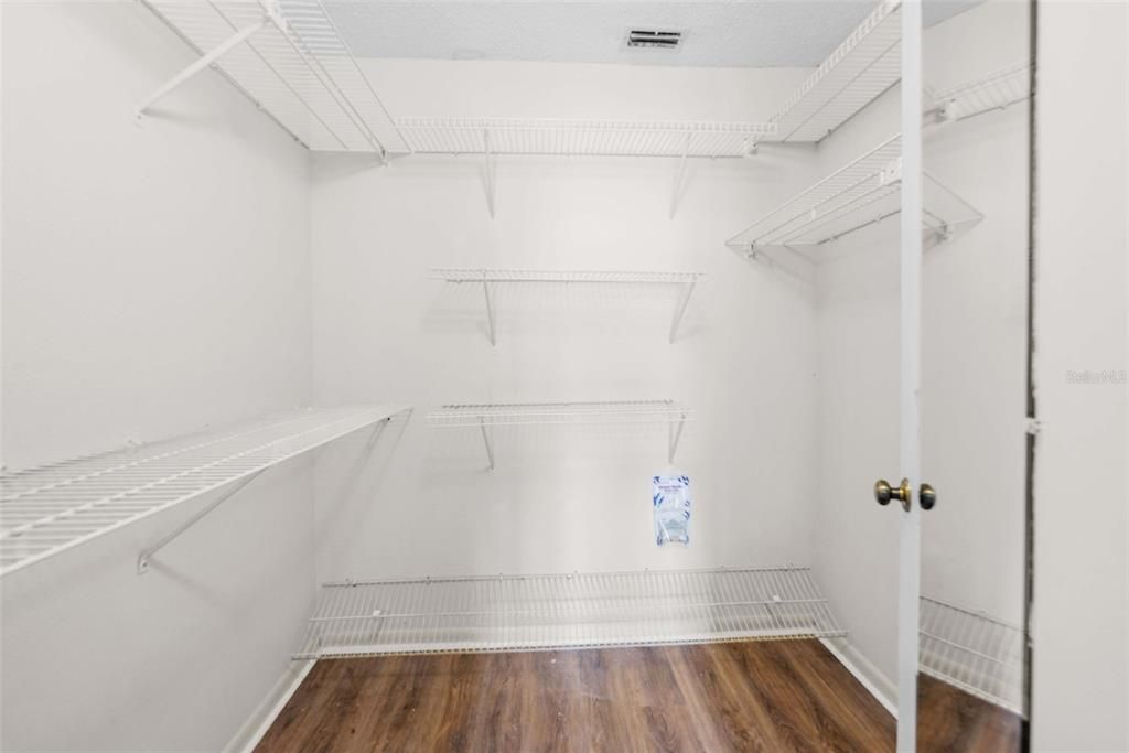 En Venta: $249,000 (3 camas, 2 baños, 1414 Pies cuadrados)