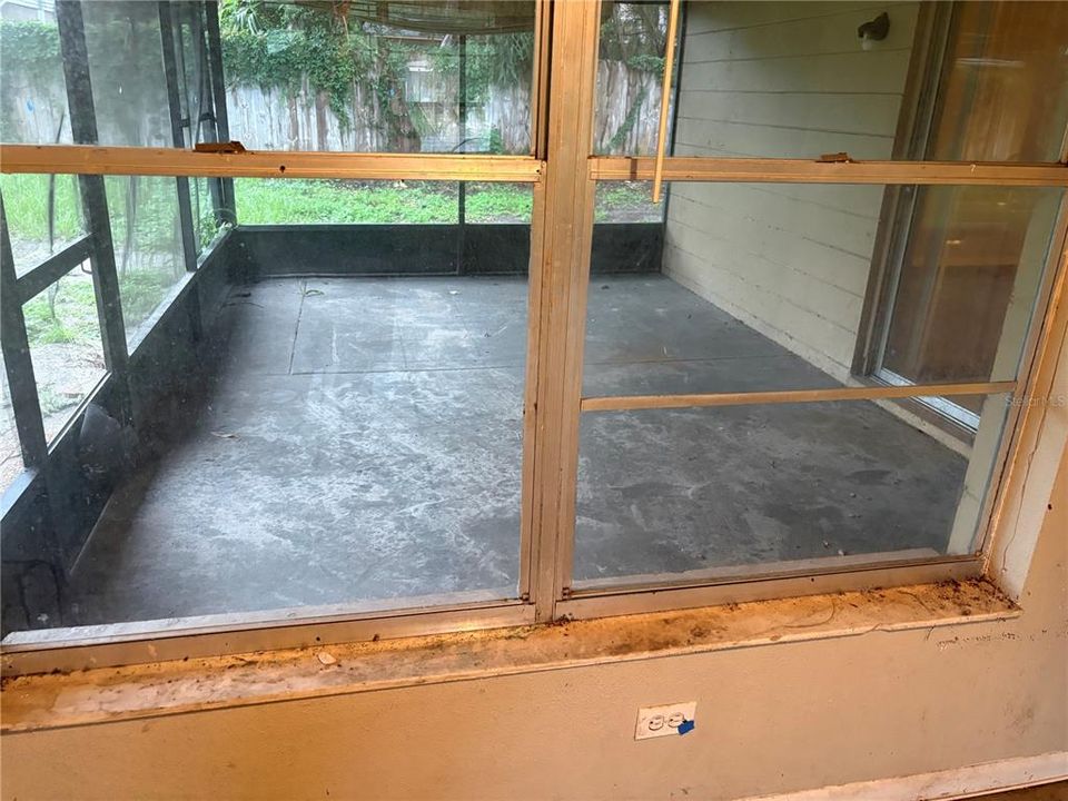 Activo con contrato: $189,900 (3 camas, 2 baños, 1316 Pies cuadrados)