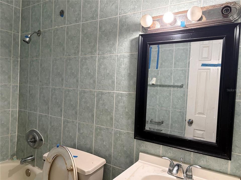 Activo con contrato: $189,900 (3 camas, 2 baños, 1316 Pies cuadrados)