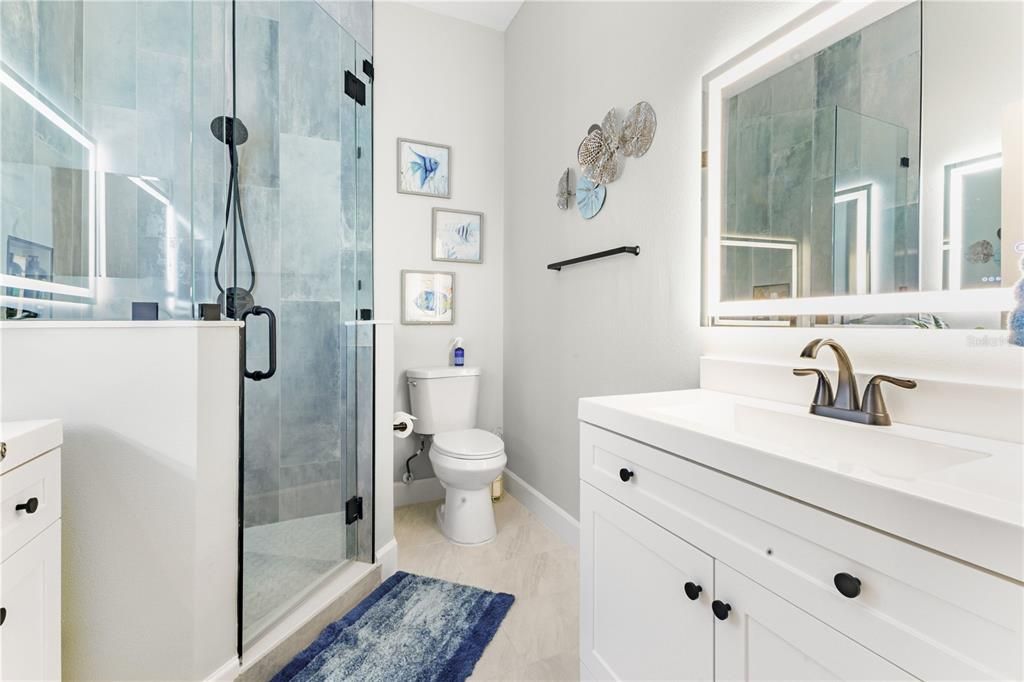 For Sale: $1,075,000 (6 beds, 4 baths, 2450 Square Feet)