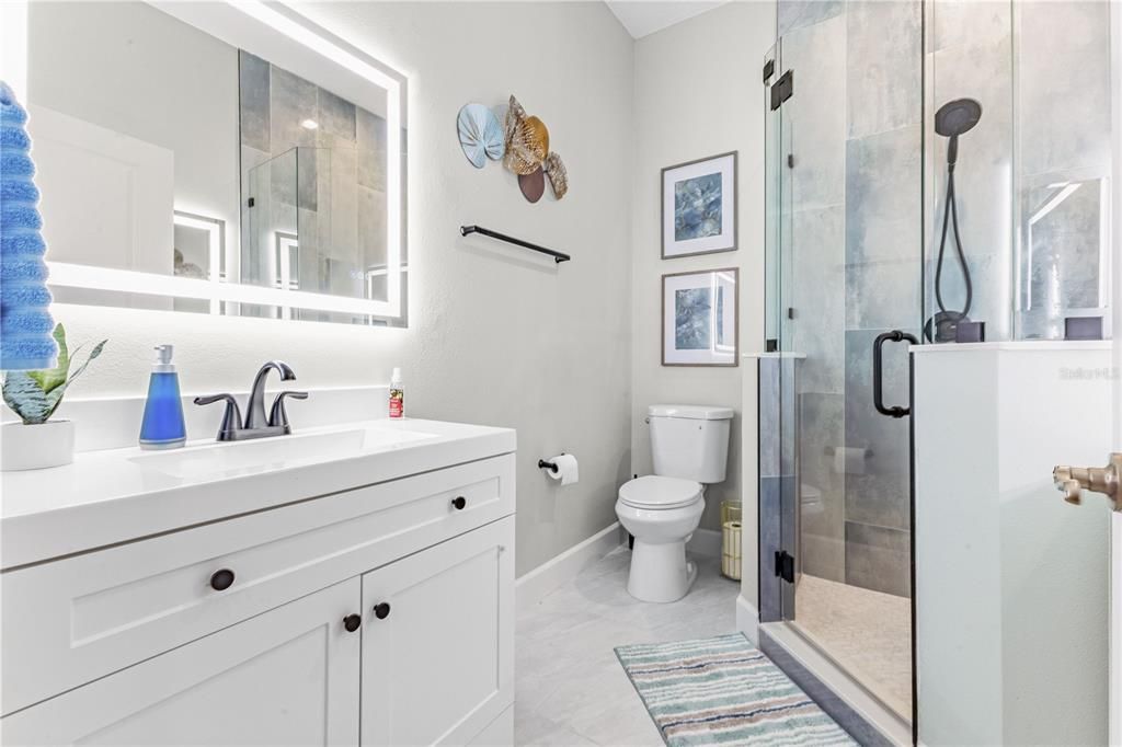 For Sale: $1,075,000 (6 beds, 4 baths, 2450 Square Feet)
