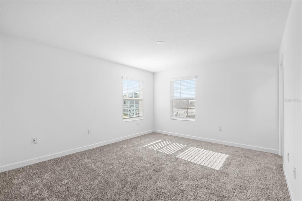 For Rent: $2,400 (3 beds, 2 baths, 1755 Square Feet)