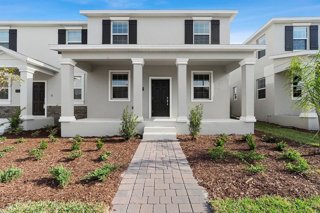 For Rent: $2,400 (3 beds, 2 baths, 1755 Square Feet)