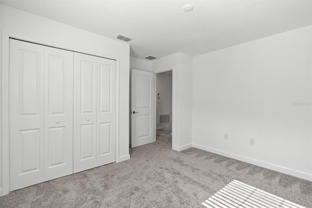 For Rent: $2,400 (3 beds, 2 baths, 1755 Square Feet)
