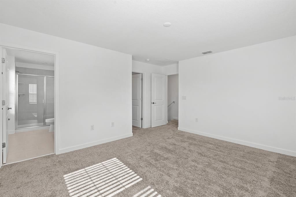For Rent: $2,400 (3 beds, 2 baths, 1755 Square Feet)